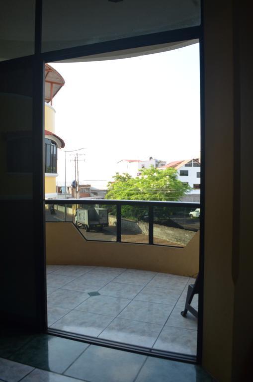 Hostal Andry Puerto Baquerizo Moreno Exterior photo