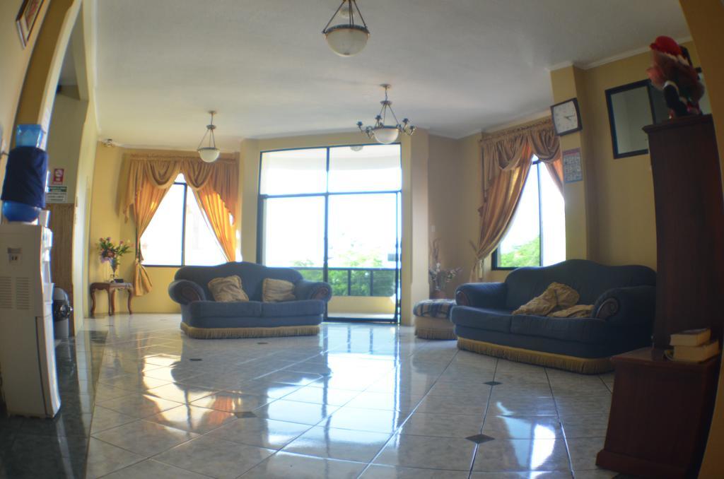 Hostal Andry Puerto Baquerizo Moreno Exterior photo