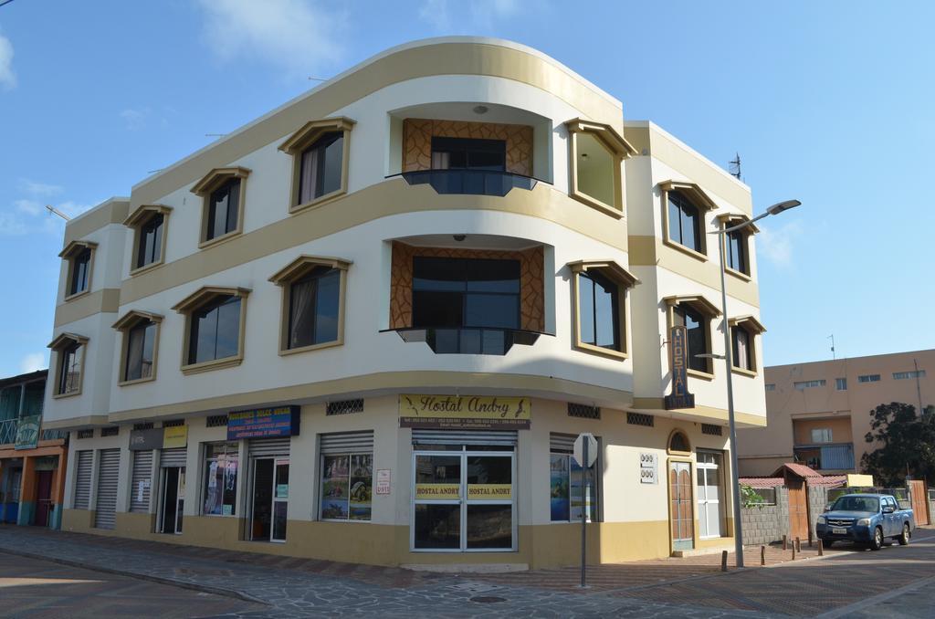 Hostal Andry Puerto Baquerizo Moreno Exterior photo