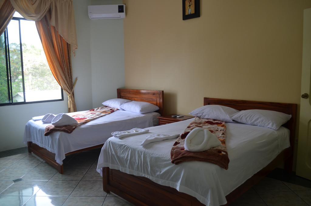 Hostal Andry Puerto Baquerizo Moreno Room photo