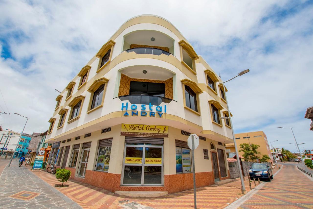 Hostal Andry Puerto Baquerizo Moreno Exterior photo