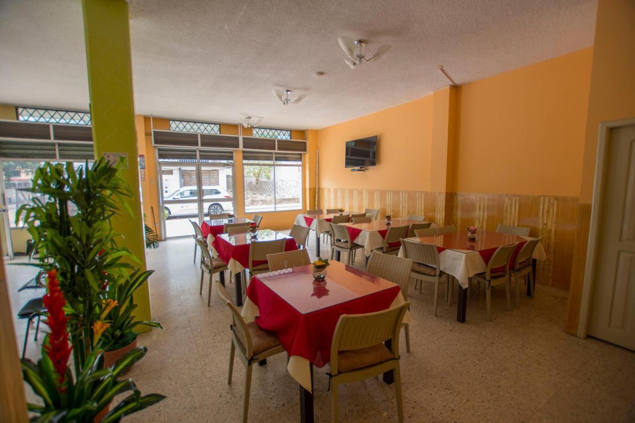 Hostal Andry Puerto Baquerizo Moreno Exterior photo