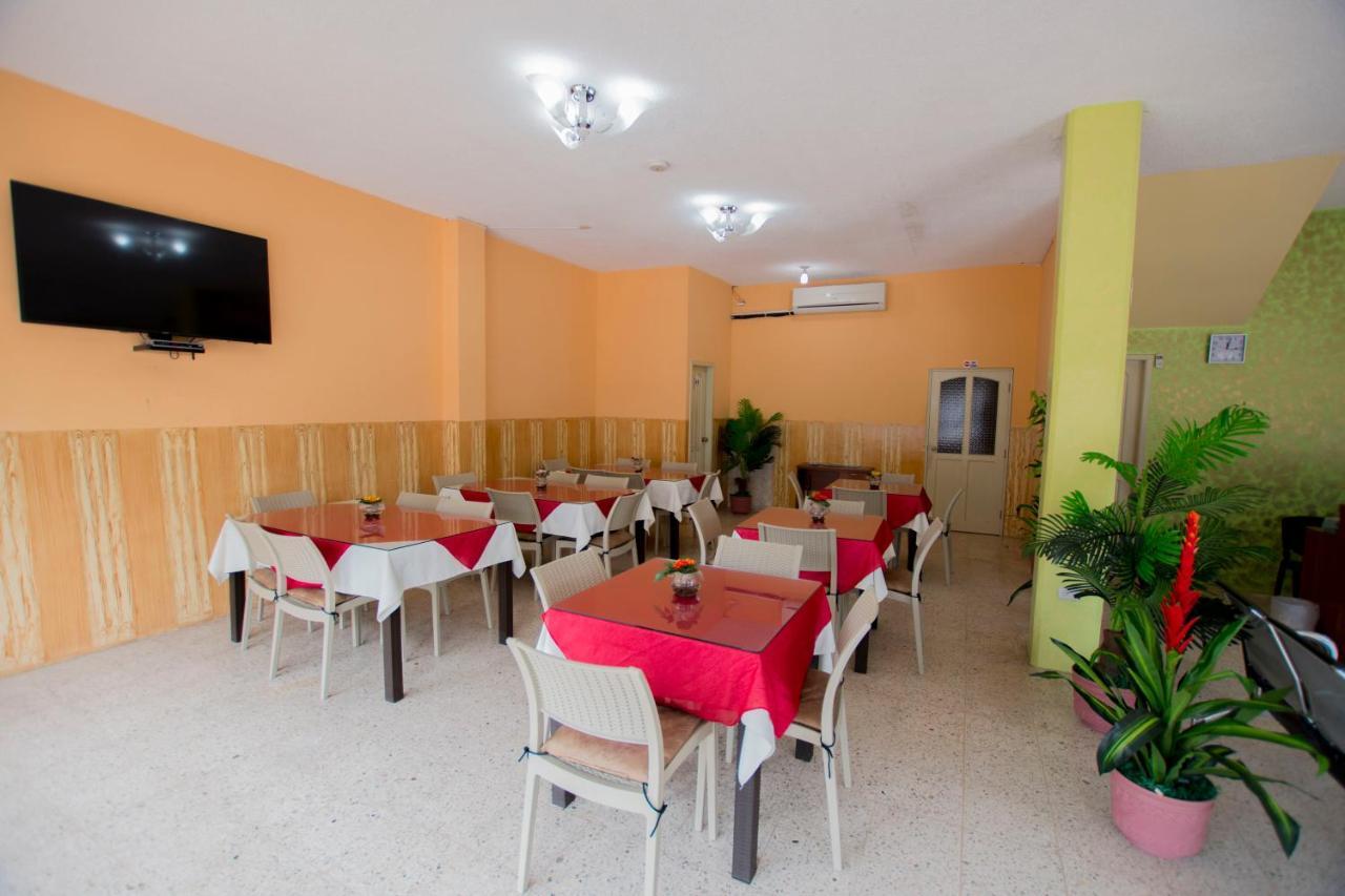 Hostal Andry Puerto Baquerizo Moreno Exterior photo
